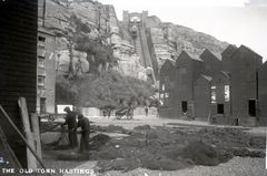Net-mending-1916
